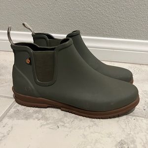 Bogs Sweetpea Chelsea Rain Boots